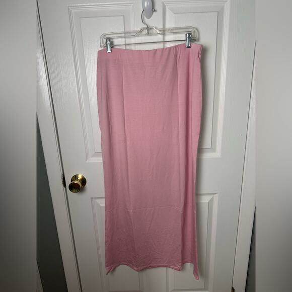 Reformation Adalynn Knit Two Piece in Babygirl XL - Picture 8 of 12